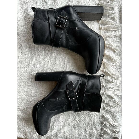 Clarks Women's Black Leather Boot with 3.5 inch Block Heel & Buckle - Picture 3 of 5